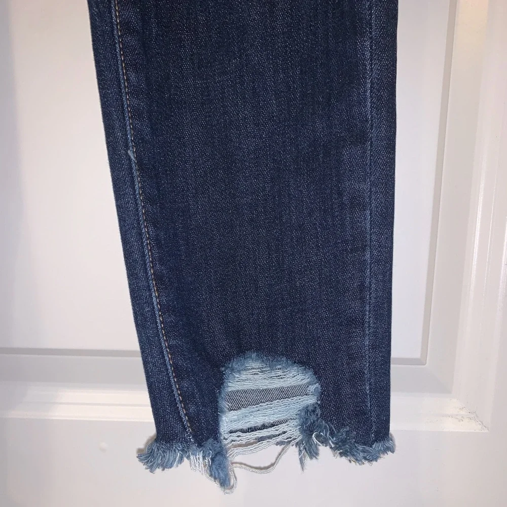 American Eagle Distressed Skinny Jeans - Picture 8 of 16